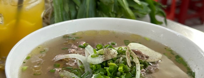 Phở Lệ is one of Eating Ho Chi Minh.