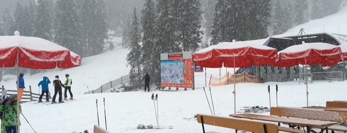 Steinbergkogel-Bahn is one of Tempat yang Disukai Cenker.