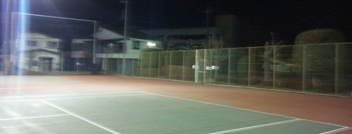 Tennis Court relates on me