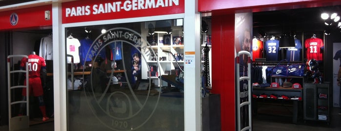 Boutique Officielle du PSG is one of Revendeurs Poupluche.