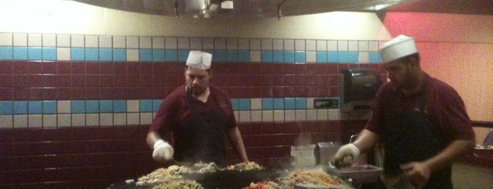 Chang's Mongolian Grill is one of Lugares favoritos de Stephen.