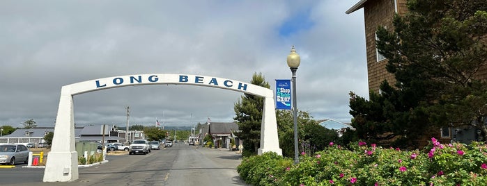 World's Longest Beach is one of Westcoast.