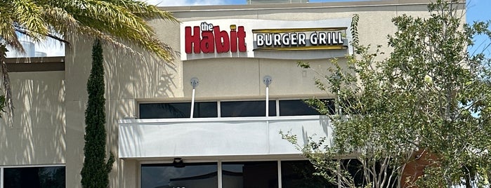 The Habit Burger Grill is one of สถานที่ที่ Lisa ถูกใจ.