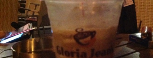 Gloria Jeans Coffees is one of Bego'nun Beğendiği Mekanlar.
