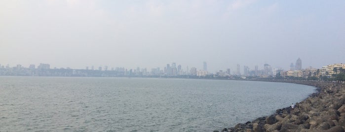 Marine Drive is one of Mumbai.