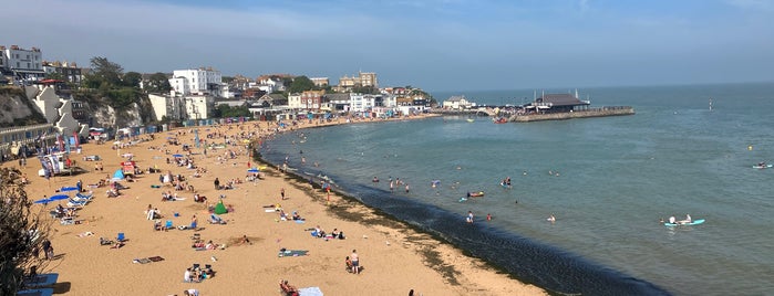 Viking Bay is one of Broadstairs Beaches.