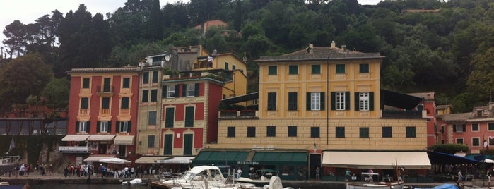 Portofino is one of Italia.