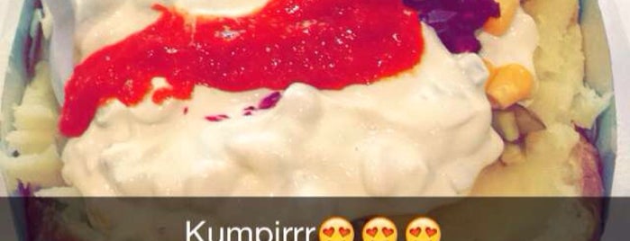 King Kumpir is one of Amsterdam cravings.