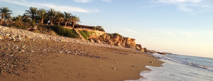 Lara Beach is one of Tempat yang Disukai Yiannis.