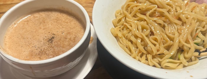 頑固麺 is one of ラーメン屋.