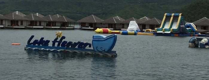 Lake Heaven Resort & Park is one of farsai'nin Beğendiği Mekanlar.