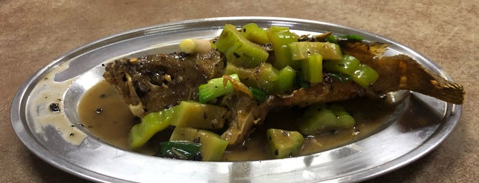 李生记饭店 is one of Yanzer' Goodfood List.