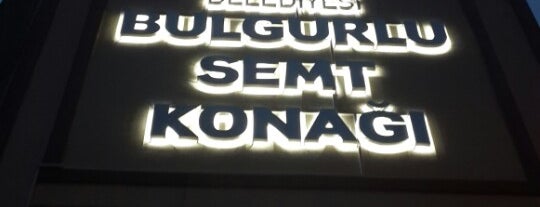 Bulgurlu Semt Konağı & Düğün Salonu is one of Kültür Merkezleri ve Semt Konakları.