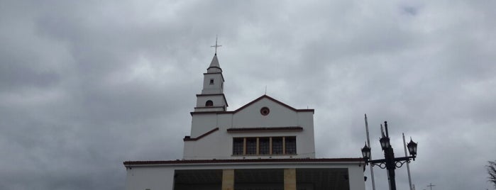 Basílica Santuario del Señor de Monserrate is one of Guía de Bogotá.