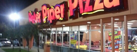 Peter Piper Pizza is one of สถานที่ที่ Amanda ถูกใจ.