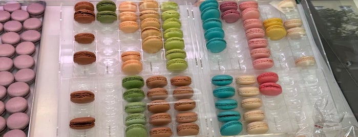 Arielle's Macarons is one of To do.