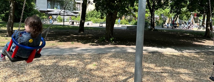 Spielplatz Invalidenstraße is one of Posti che sono piaciuti a Christian.