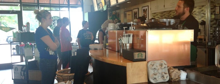 Starbucks is one of Posti salvati di Chelly.