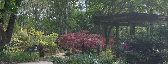 Riverbanks Botanical Garden is one of 3 Rivers Greenway.