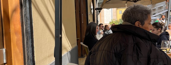 Grand Cafe Cavour is one of Bologna - Vero-Parma- Floransa - Pisa - San Marino.