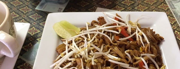 Aroy Thai cuisine is one of Tempat yang Disukai Kim.