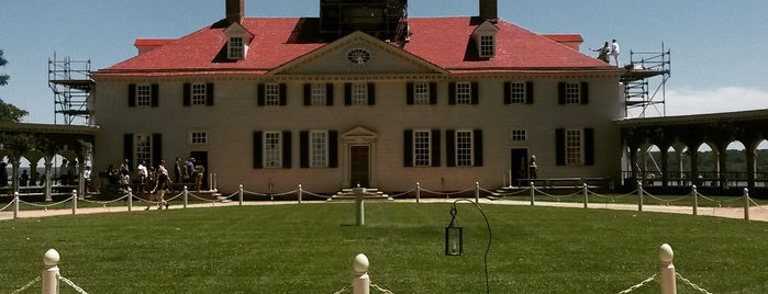 Mount Vernon Mansion is one of John 님이 좋아한 장소.