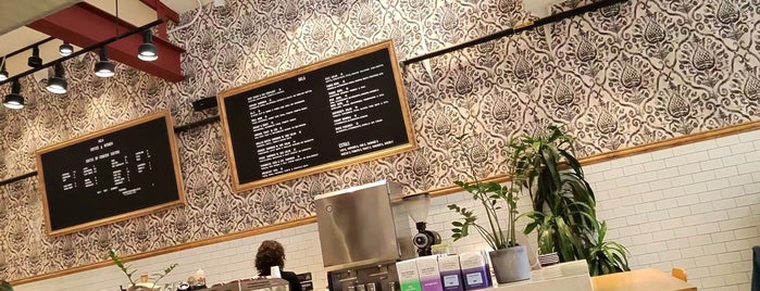 Hala Coffee & Kitchen is one of Bushwick living.