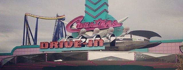 Coasters Drive-In is one of Favorite Vintage/Retro spots.