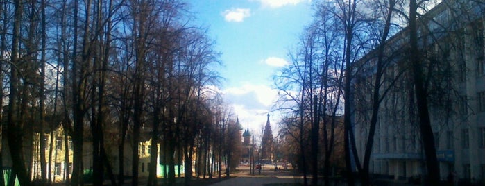 Сквер на ул. Чайковского is one of Lieux qui ont plu à Victoria.