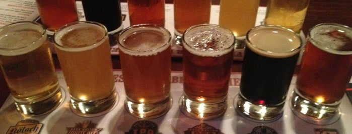 Rock Bottom Restaurant & Brewery is one of Beer-Bar-Brew-Breweries-Drinks.