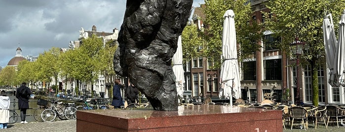 Standbeeld Multatuli is one of Amsterdam Best: Sights & shops.