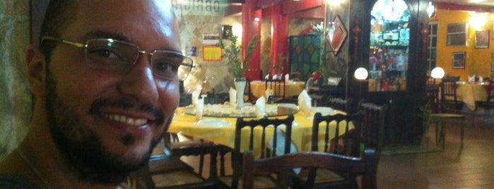 Restaurante Lai is one of สถานที่ที่ Flor ถูกใจ.