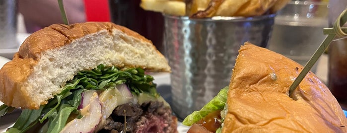 B Square Burgers is one of The 15 Best Places with a Happy Hour in Fort Lauderdale.