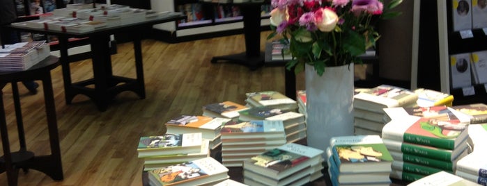 Waterstones is one of Hi, London!.