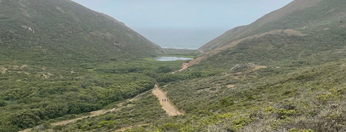 Tennessee Valley Trailhead is one of Favorite Beachy Places.