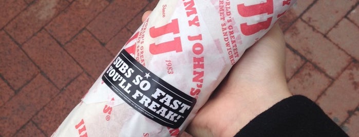 Jimmy John's is one of Locais curtidos por Ian.