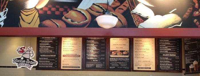 Corner Bakery Cafe is one of Lugares favoritos de Dee Phunk.