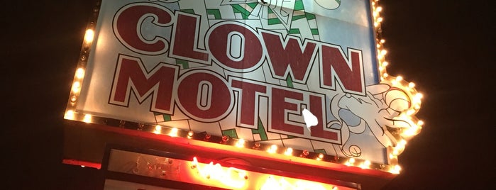 Clown Motel is one of Ghost Adventures Locations.