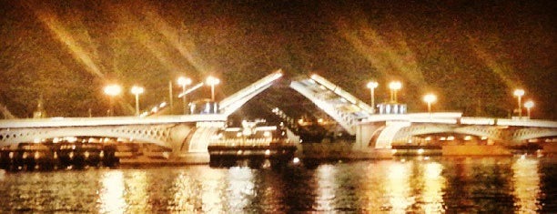 Blagoveshchensky Bridge is one of Мосты Петербурга.