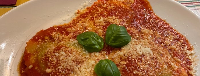 Ristorante Pizzeria Navona Notte is one of Rome Food.