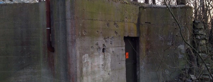 Bunker B-S-14 Duna is one of Petržalské bunkre.