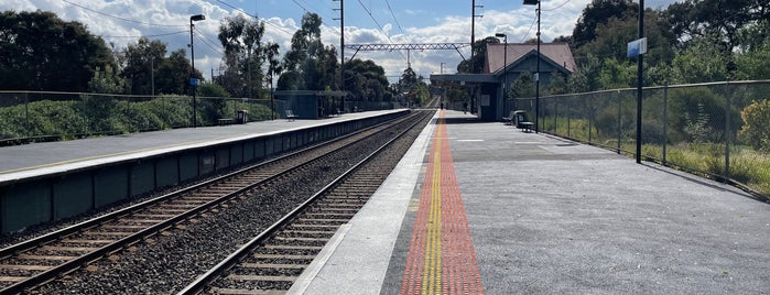 Merri Station is one of Melbourne Train Network.