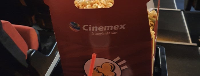 Cinemex is one of douche bag.