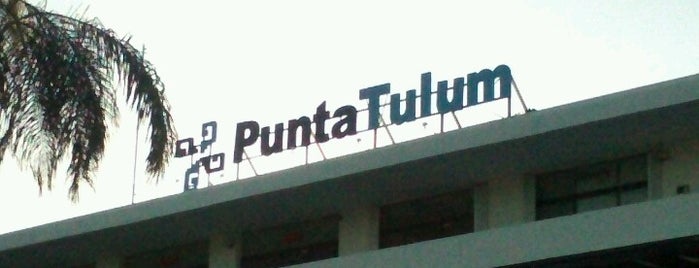 Plaza Punta Tulum is one of Orte, die Rona. gefallen.