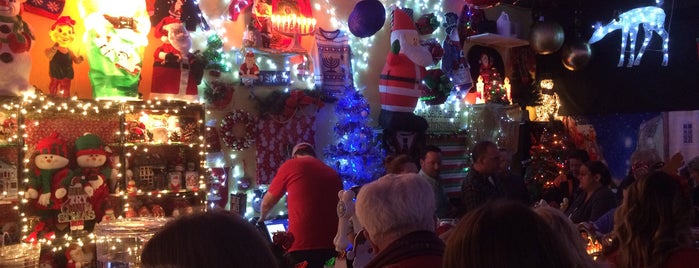 That Christmas Bar is one of สถานที่ที่ Rick ถูกใจ.