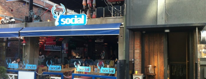 Social Pub is one of Eskişeer.
