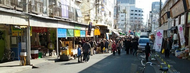 Tsukiji Outer Market is one of Semester at Sea Spring 2013.