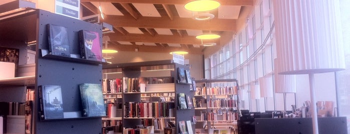 Ålidhemsbiblioteket is one of Umeå.