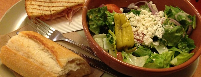 Panera Bread is one of Locais curtidos por Sharon.