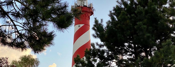 Vuurtoren West Schouwen (Westerlichttoren) is one of Faros.